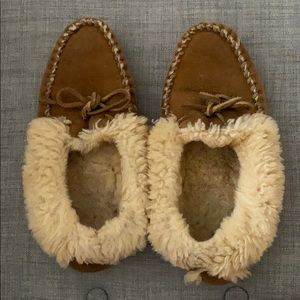 LL Bean Wicked Good Moccasins (Women’s Size 8)